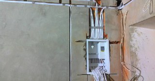Электропроводка в доме + монтаж Сосновый Бор цена от 157 руб. м.п.